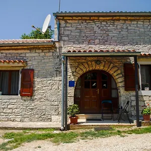  Apartment Heraki Kroatien